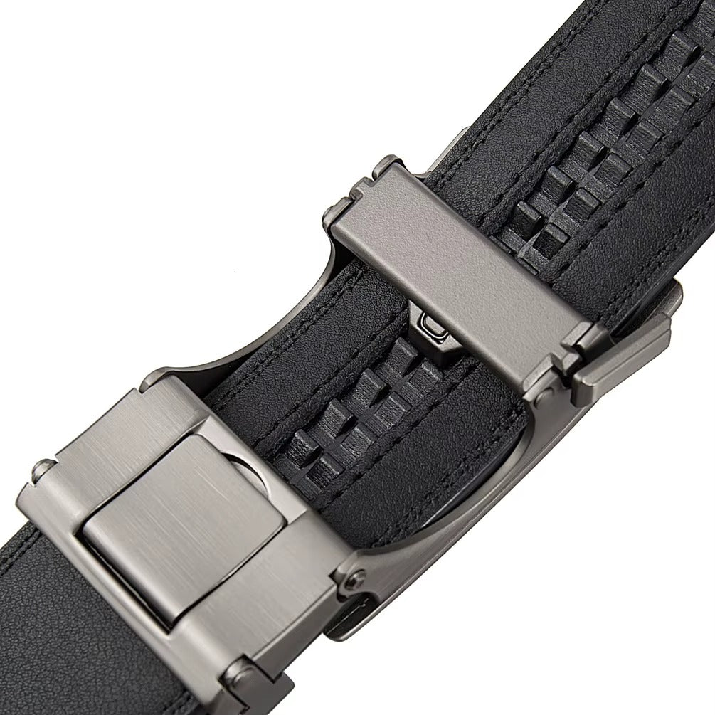 Vander Prestige belt — brushed-metal buckle detail