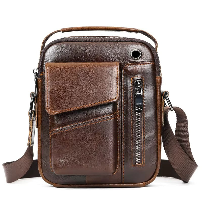 Vander Voyager bag — strap and hardware detail