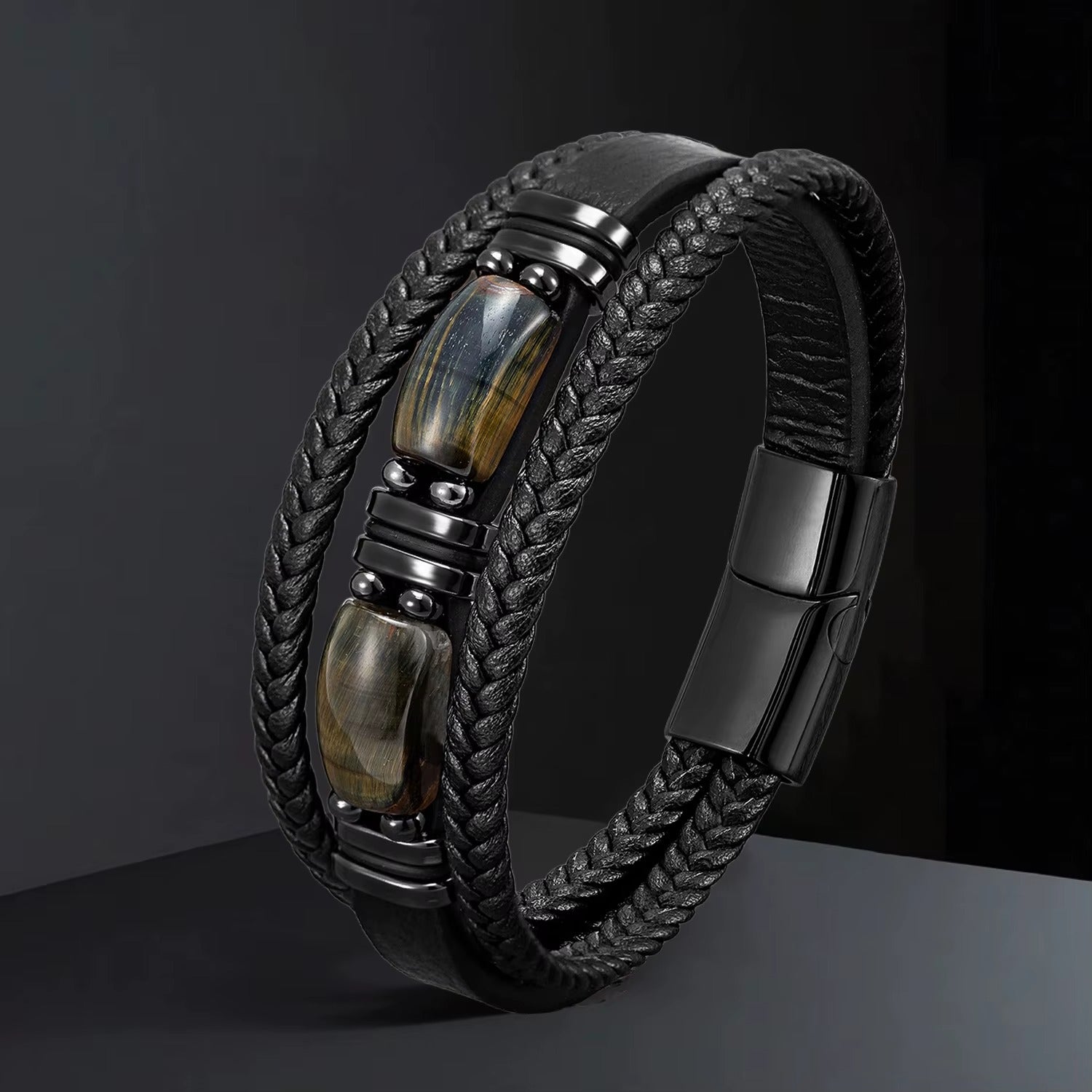 Vander Obsidian bracelet — stone accent detail